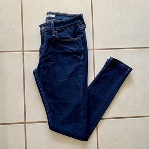 🐉 Levi’s dark skinny jeans 🐉